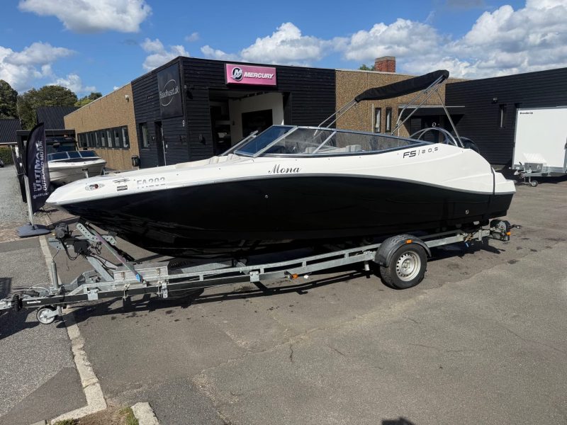 FS yacht 205BR 150HK og trailer